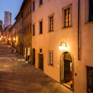L'antico Pozzo *** San Gimignano